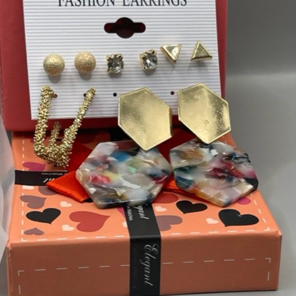 NEW 12 pairs earrings with FREE Pair of Sunglasses - Picture 3 of 4